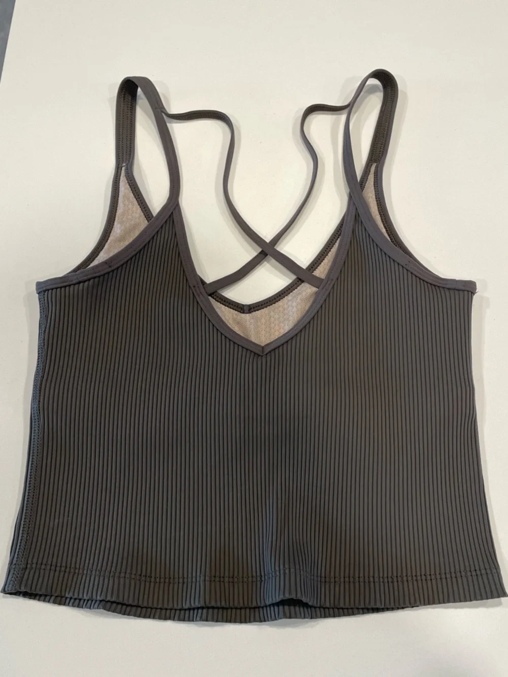 Vuori Ribbed Crop Tank Top - Oregano - Picture 3 of 9
